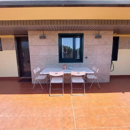 Apartamento Con Terraza Privada, Garaje Y Wifi.