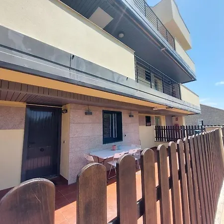 Apartamento Con Terraza Privada, Garaje Y Wifi.