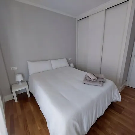 Apartamento Con Terraza Privada, Garaje Y Wifi. * Teo