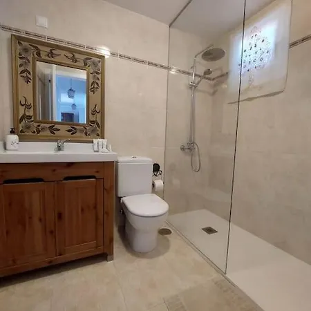 Apartamento Con Terraza Privada, Garaje Y Wifi. Apartment